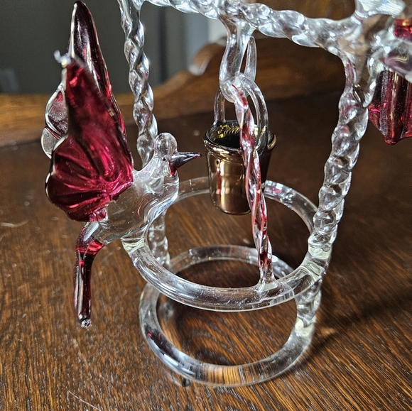 Delicate Handblown Birds On A Wishing Well Fiqurine. - Picture 5 of 6